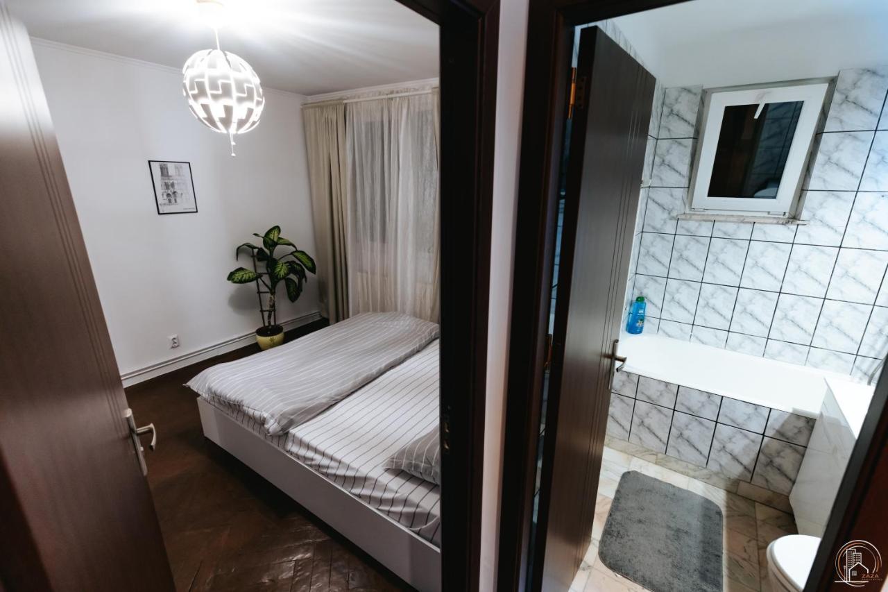 Zaza Apartament - Central Area, With Balcony Târgu Jiu Exteriör bild